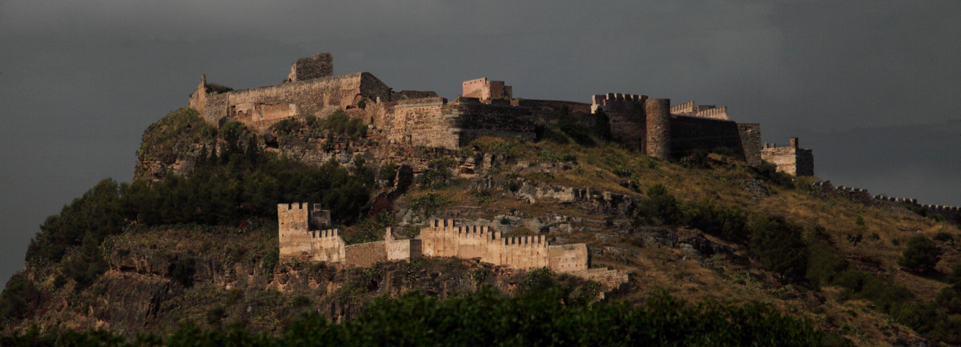 Sagunto - es droht ein Gewitter