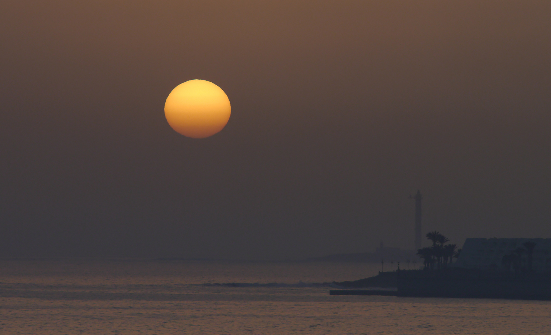 Saharastaubsonnenuntergang