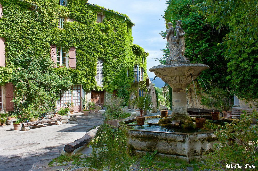 Saignon II - Dorfbrunnen