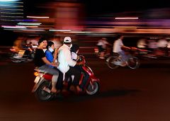 Saigon by night ...