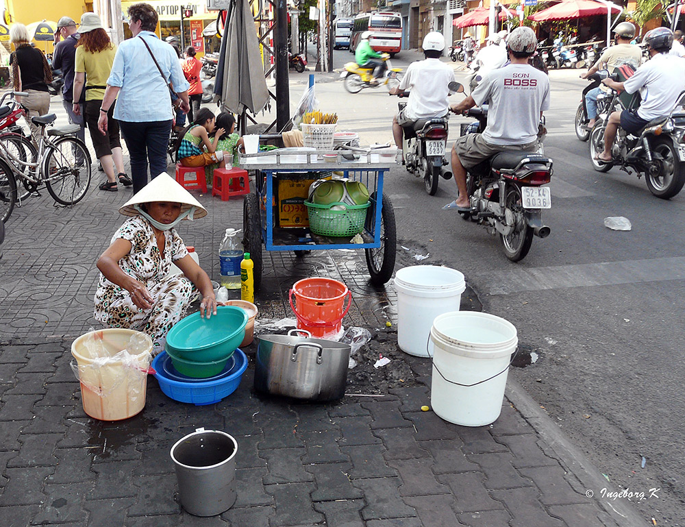 Saigon - Imbißstand am Straßenrand