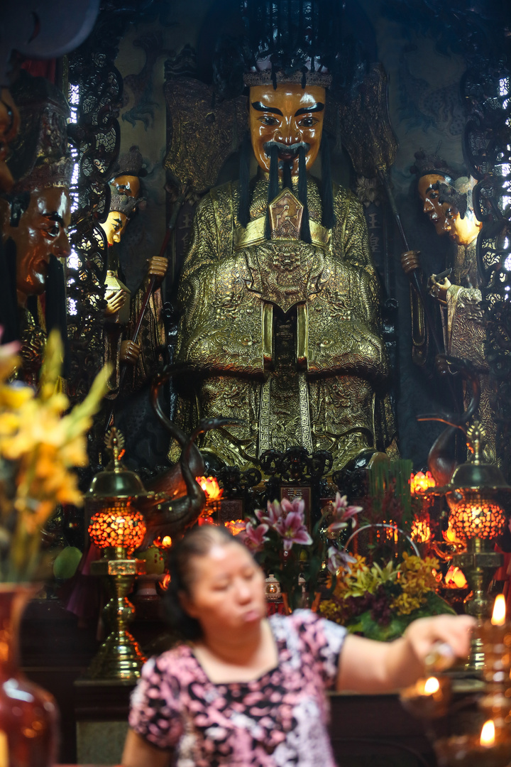 Saigon, Jade Kaiser Pagode, Öltante