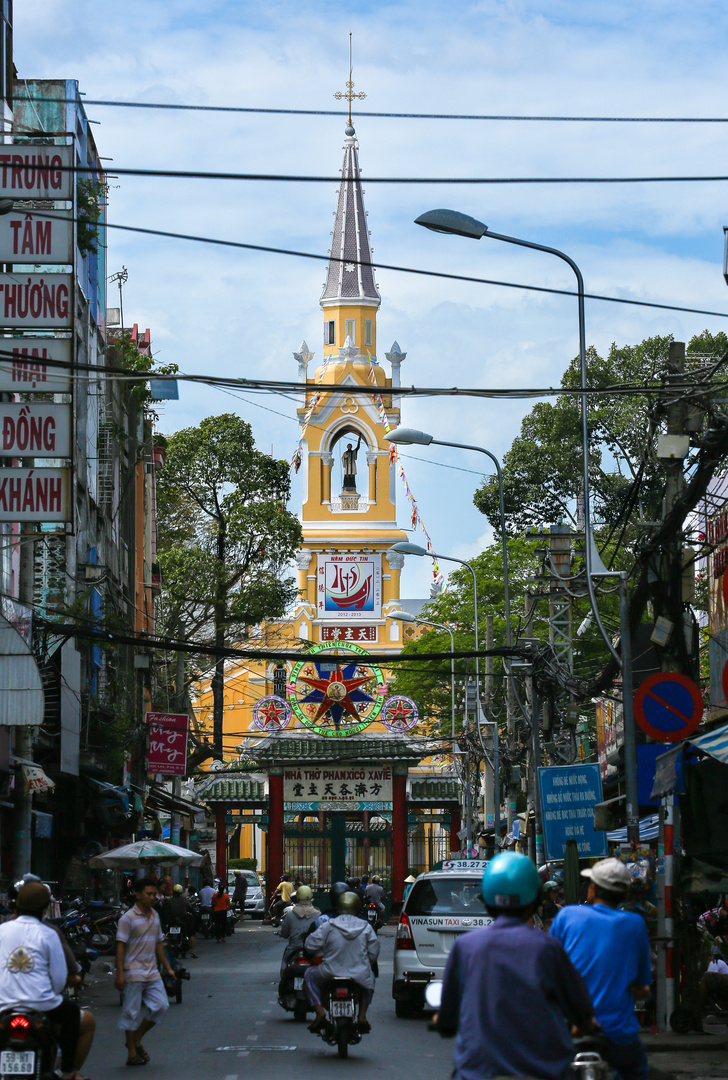 Saigon, Kirche