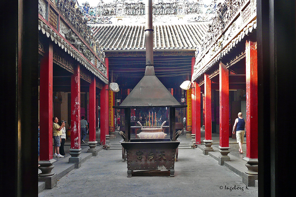 Saigon - Thien Hau Pagode - Innenhof