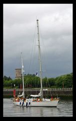 Sailing down the Clyde