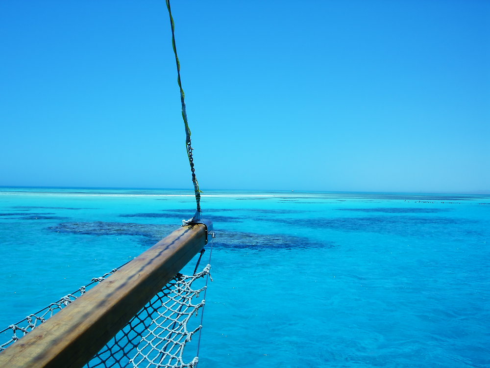 sailing on the red sea