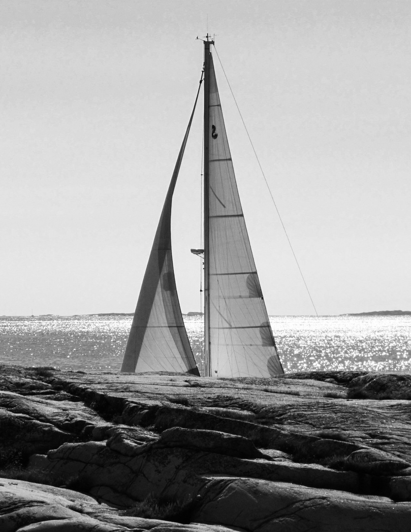 Sailing Rocks