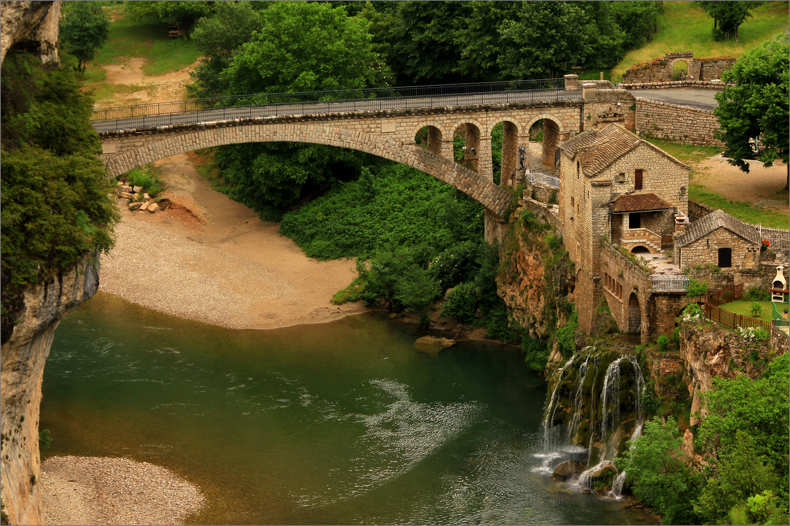  Saint Chely du Tarn