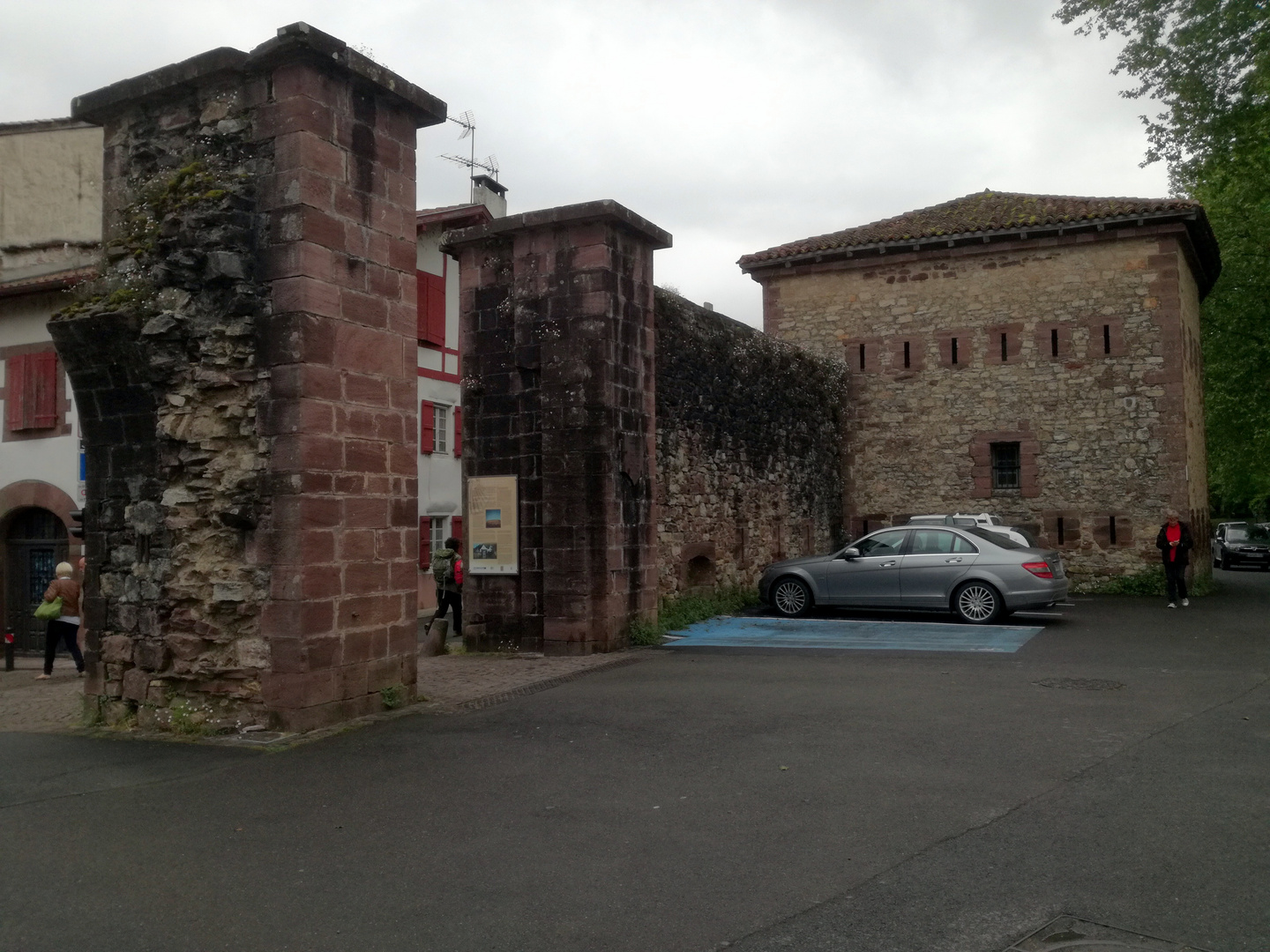 Saint Jean Pied de Port .... la porte d'Espagne