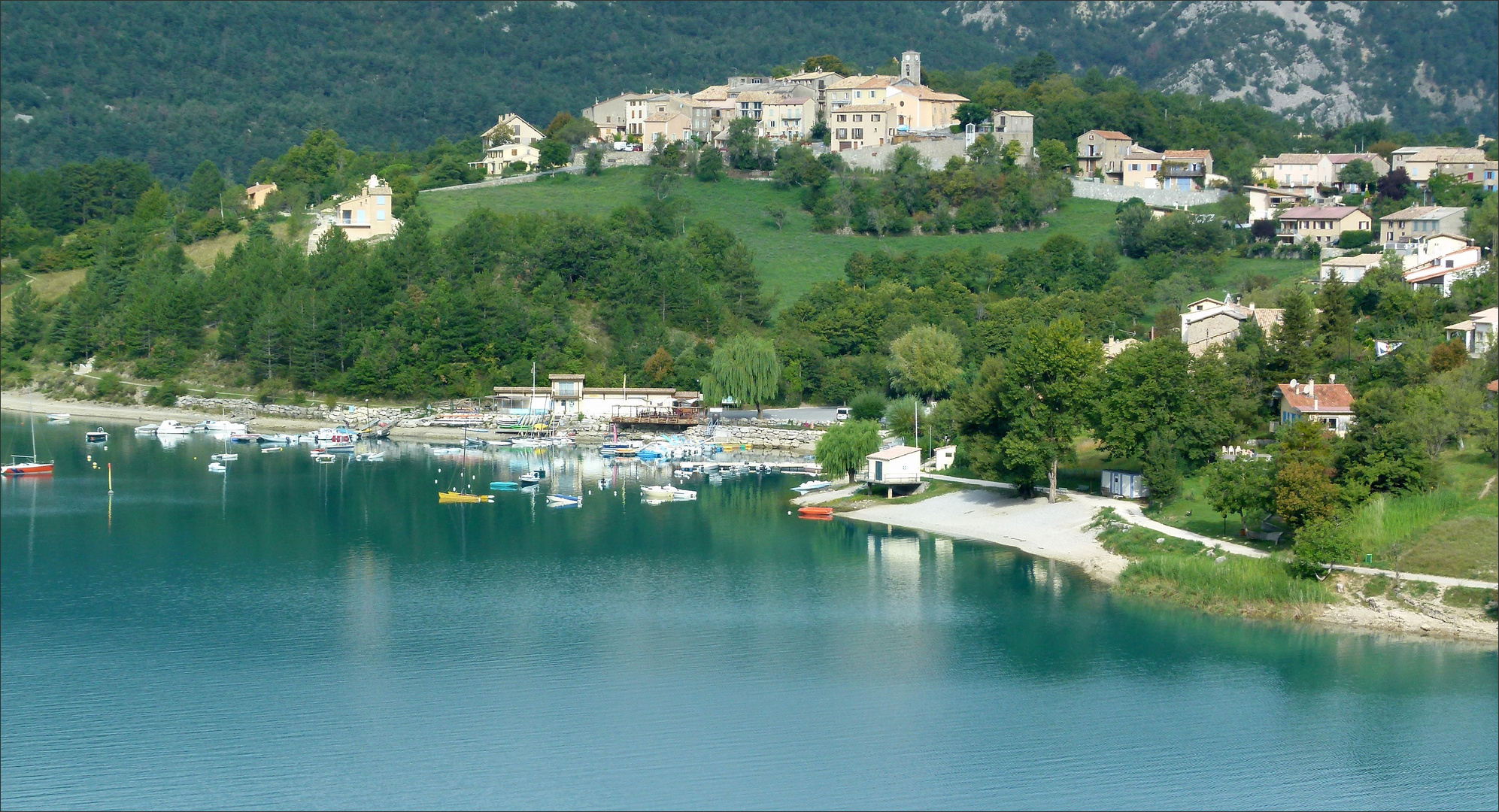  * Saint -  Julien du Verdon *