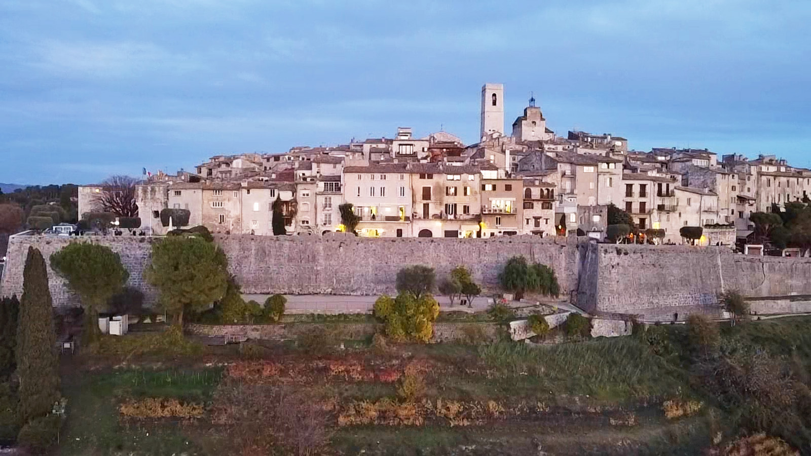 Saint-Paul-de-Vence en gris, brun, beige