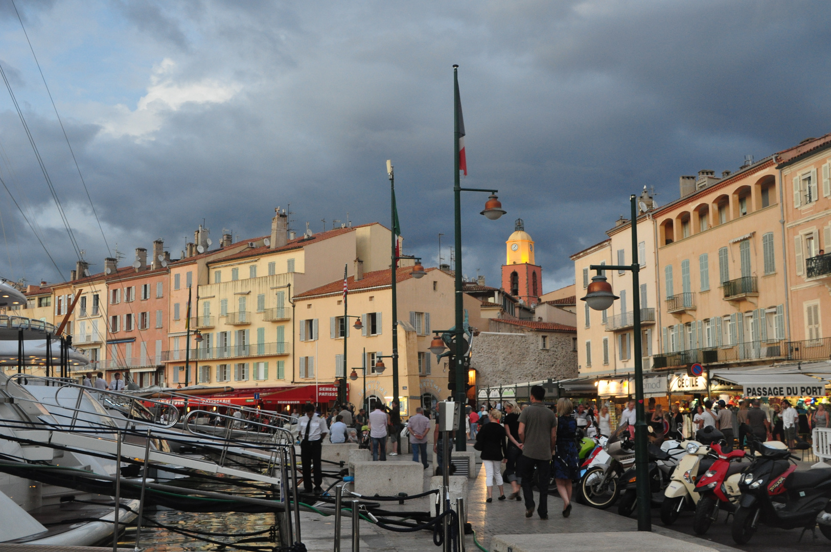 SAINT TROPEZ vorm Gewitter