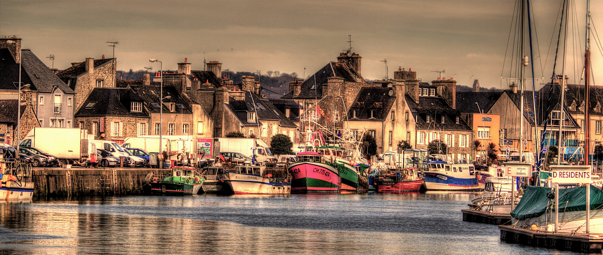 SAINT VAAST LA HOUGUE