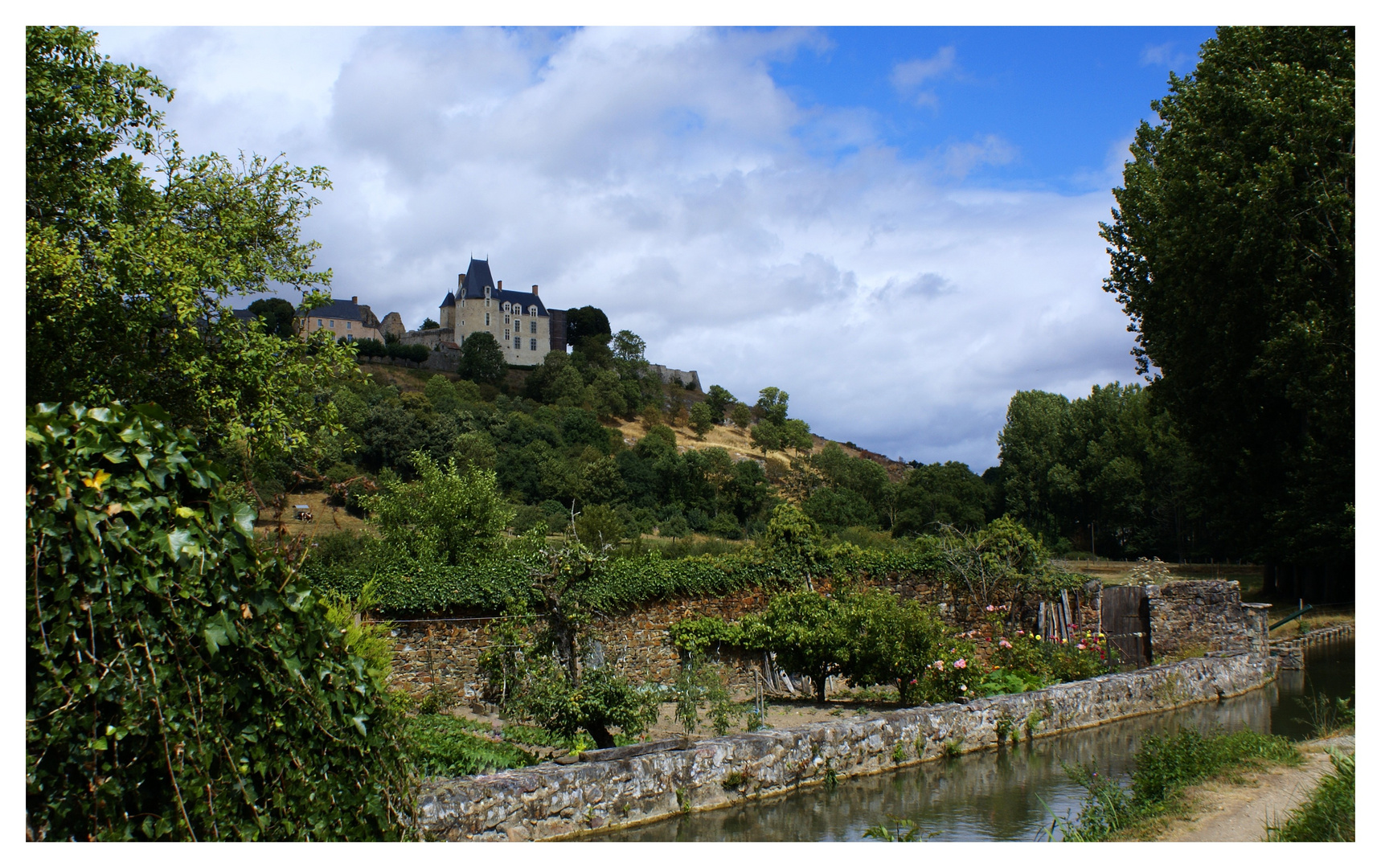 sainte suzane (mayenne)