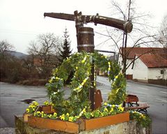 Saison der Osterbrunnen (2)