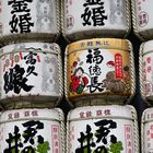 Sake-Fässer