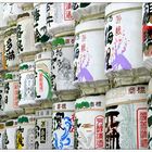 sake fässer beim meiji shinto shrine - tokyo