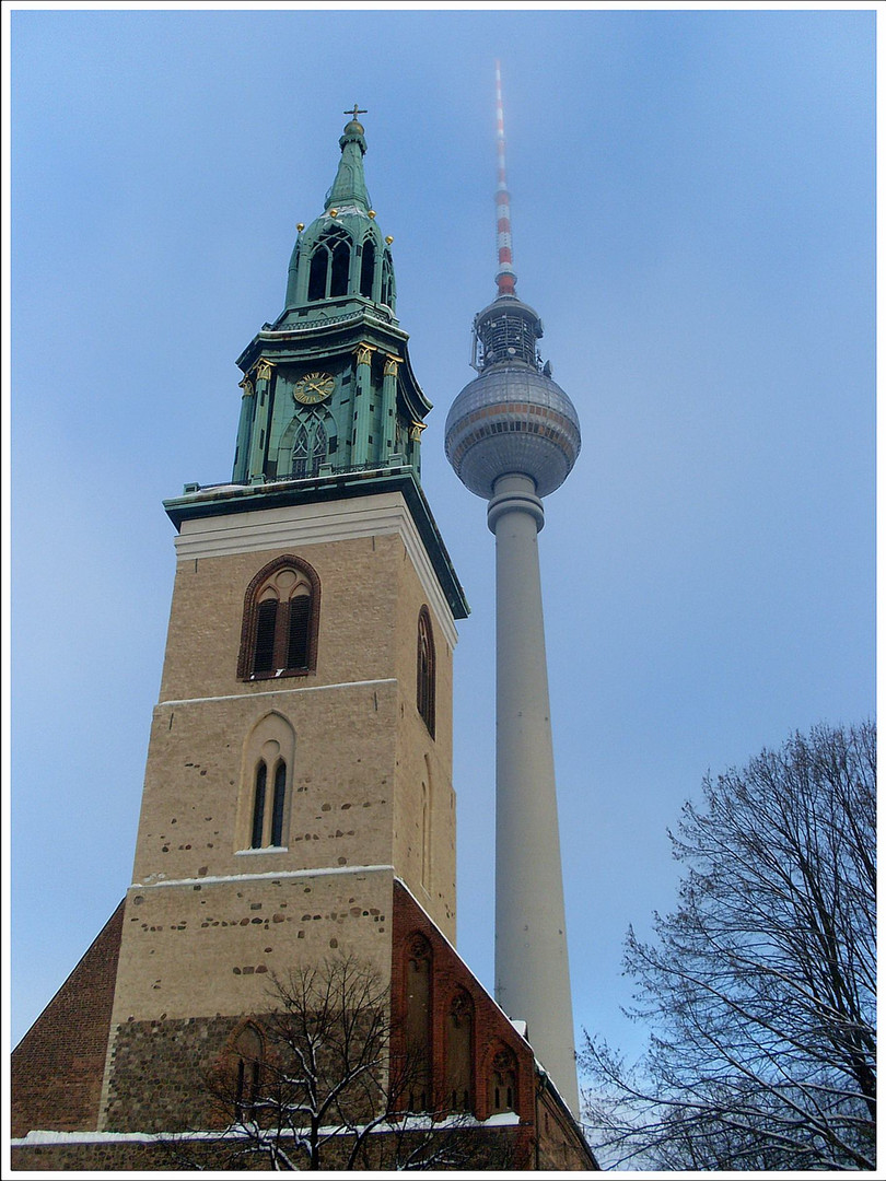 "sakrale und profane Architektur im Einklang"