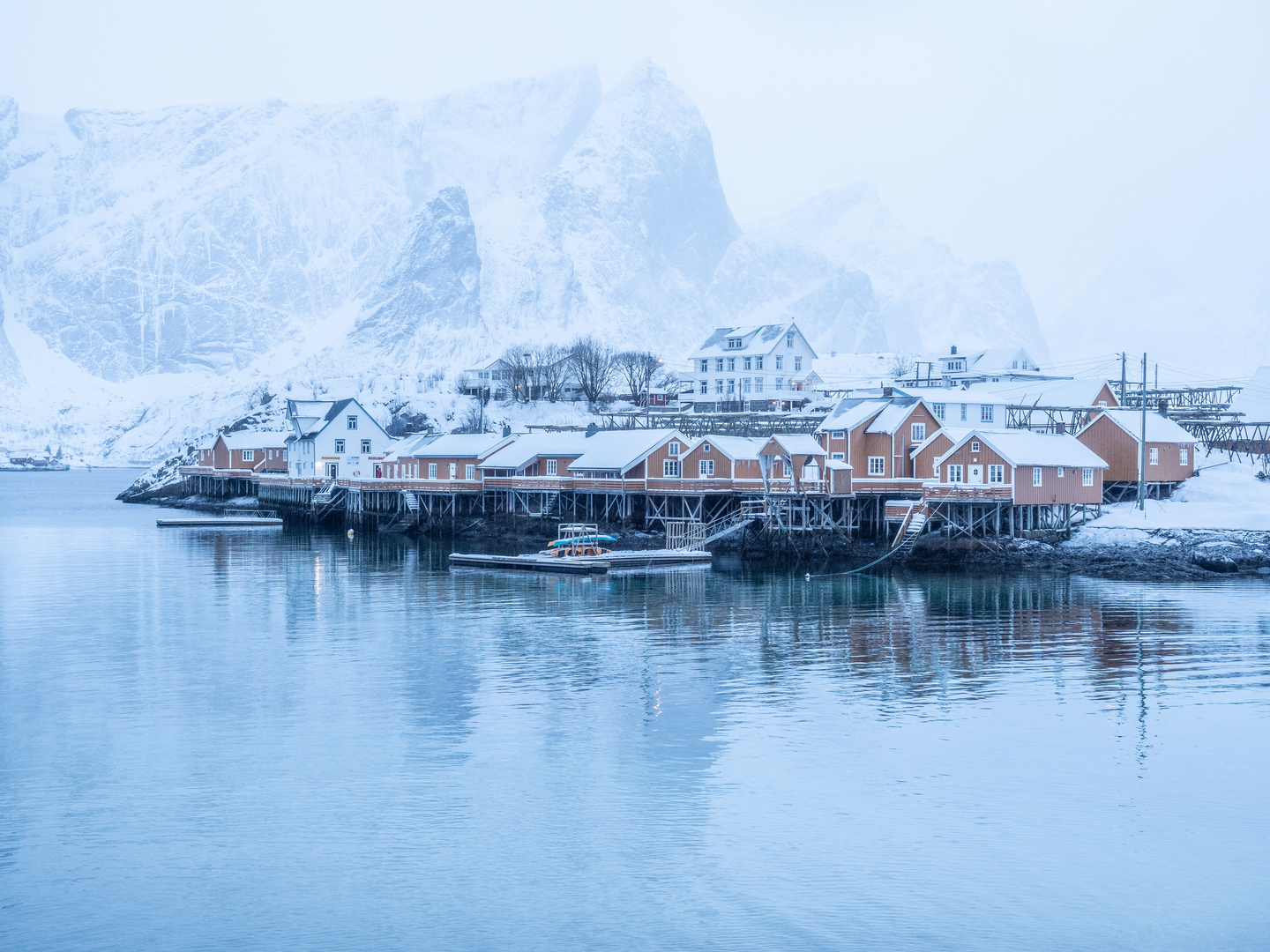 Sakrisoya_Lofoten_2019