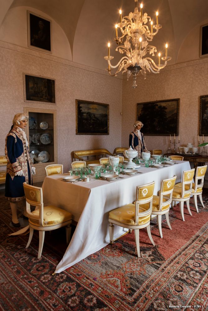 Sala da pranzo, palazzo Borromeo dell'Isola Madre