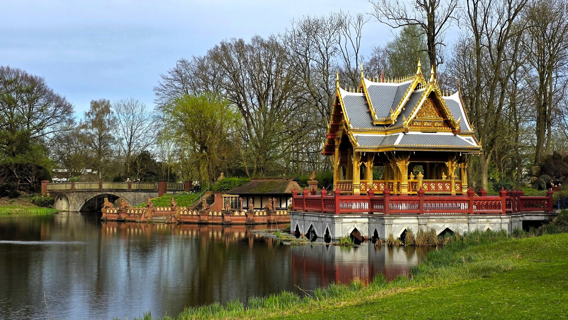 "Sala" ein Thai- Pavillon