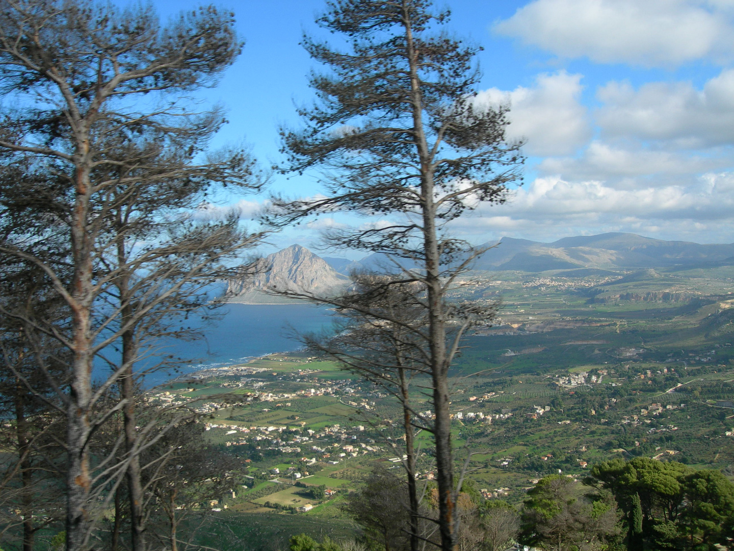 Salendo ad Erice (Sicilia)