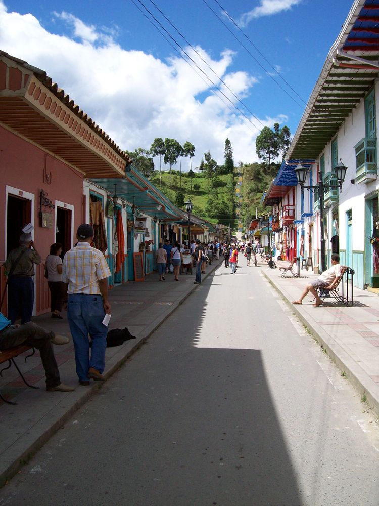 Salento - Municipio Padre del Quindío de CESAR ARMANDO PARADA VARGAS 