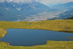 Salfeins-Lacke - und im Hintergrund Inntal mit Innsbruck