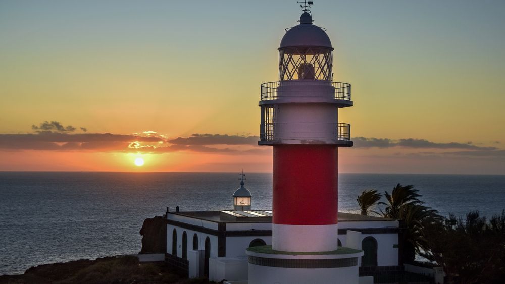 Salida del sol Faro de San Sebastian - La Gomera