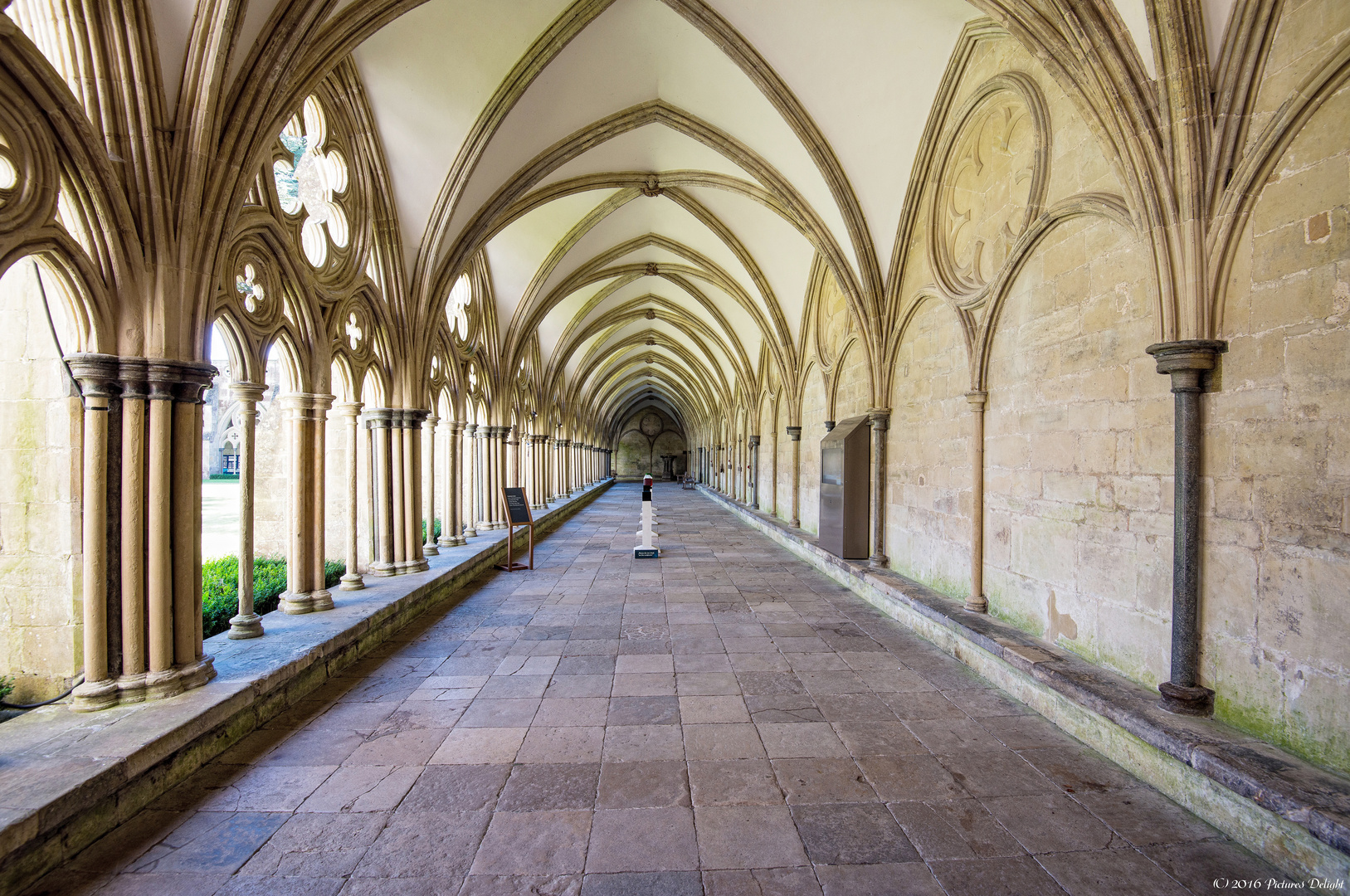 - Salisbury Cathedral (Kreuzgang) -