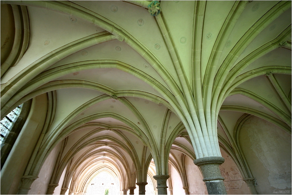 " Salle capitulaire " abbaye de Hambye.