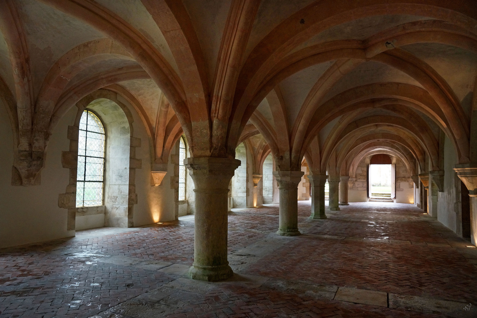 Salle capitulaire de l'abbaye de Fontenay