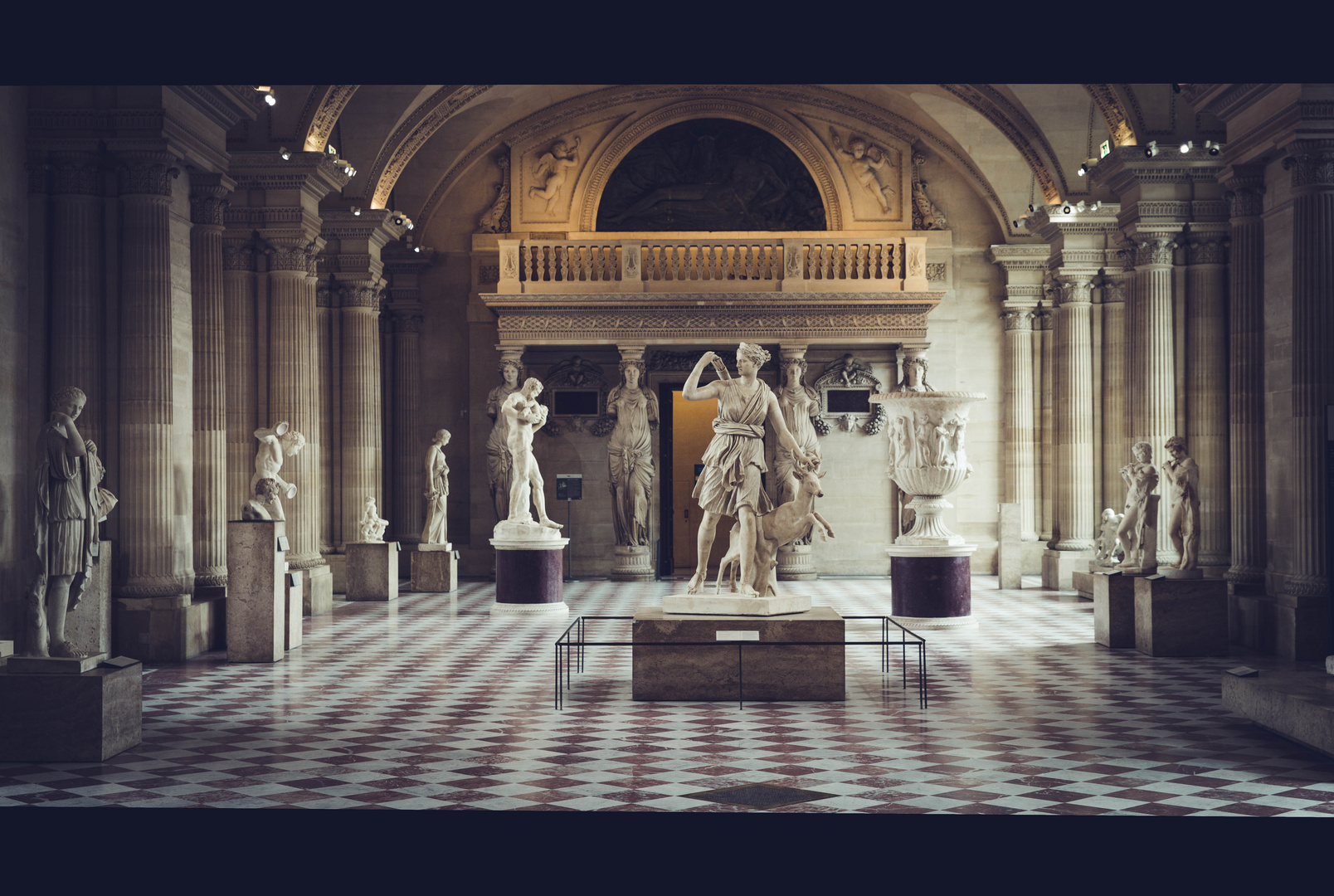 Salle des Caryatides (Louvre)