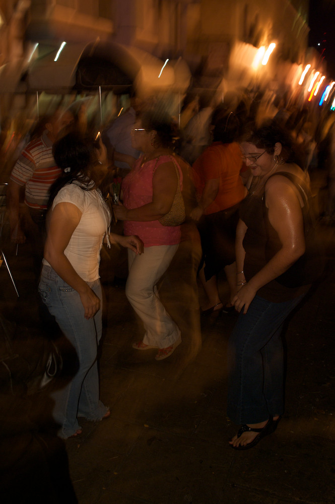 Salsa in den Straßen von Merida