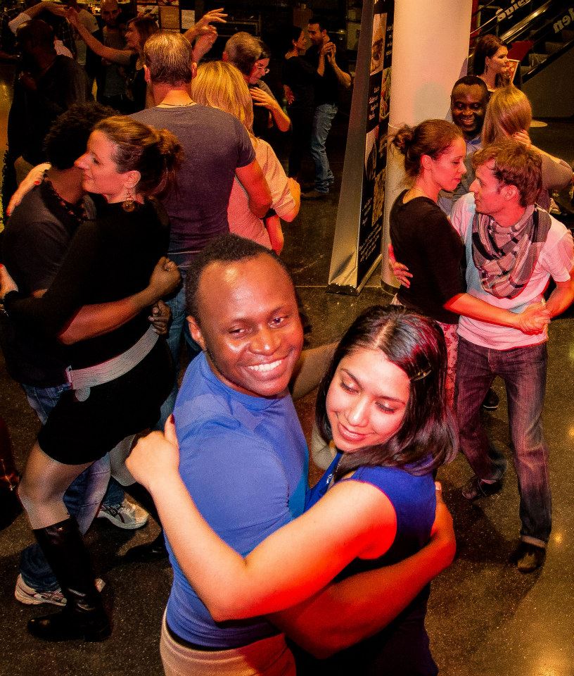 Salsaparty im MyZeil Frankfurt am Main Foto & Bild erwachsene