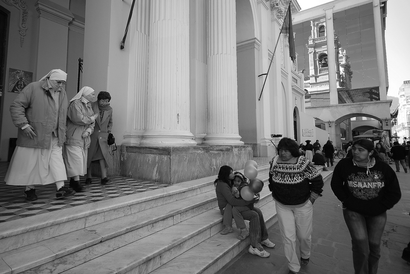 Salta-  Plaza 9 de Julio - Iglesia Catedral - Foto 169