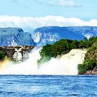 Salto Hacha, Laguna de Canaima en Estado Bolívar, Venezuela.