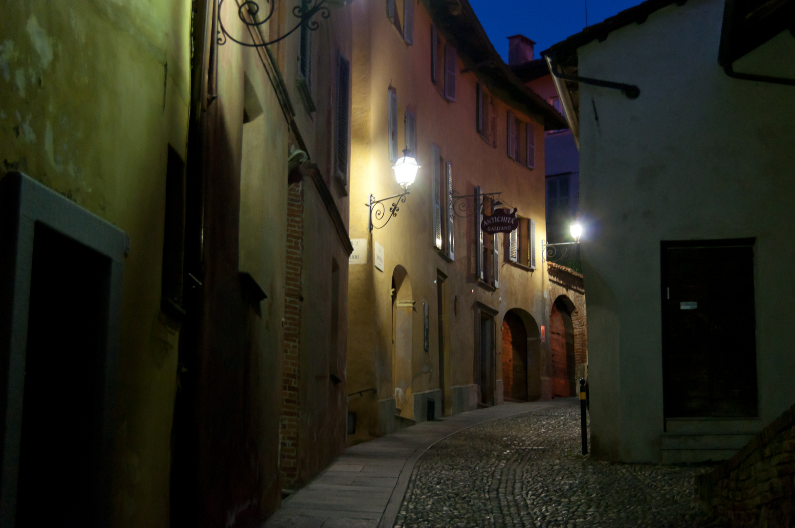 Saluzzo by night - VI