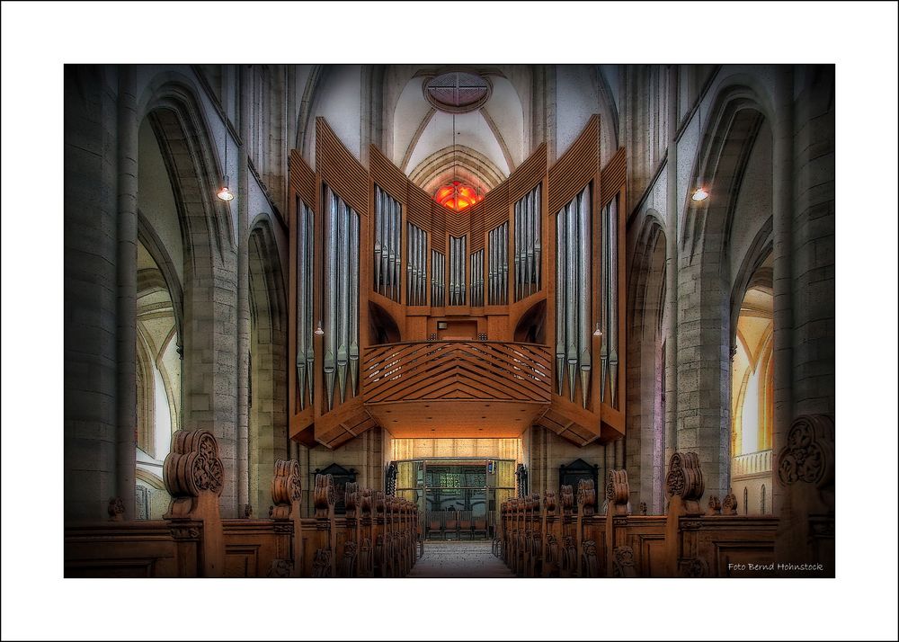 Salvatorkirche Duisburg ... im Brennpunkt ...