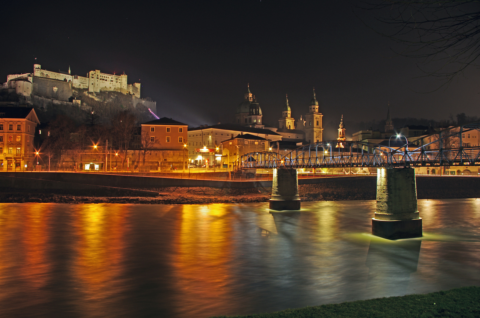 Salzach bei Nacht