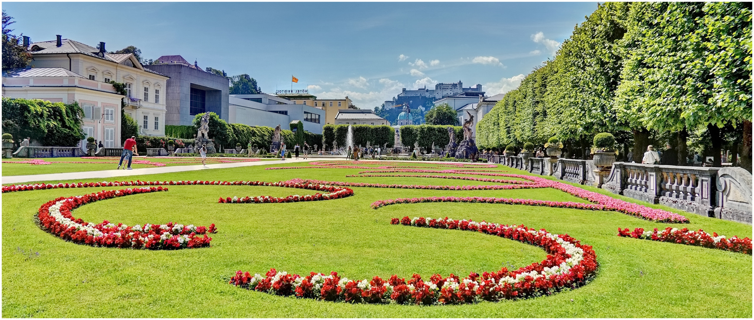 Salzburg 2022-06-17 Mirabellgarten HDR-Panorama