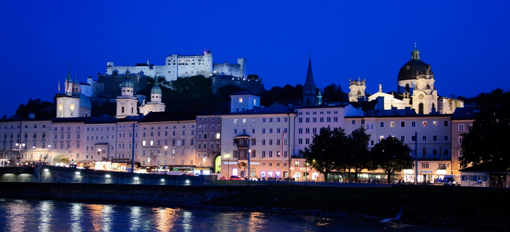 Salzburg bei Nacht