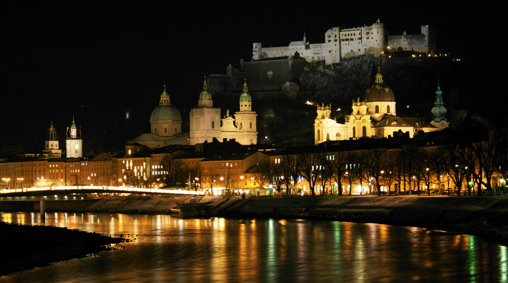 Salzburg bei Nacht