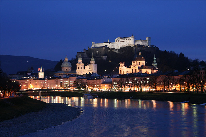 Salzburg bei Nacht