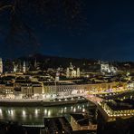 Salzburg bei Nacht - Blick vom Kapuzienerberg