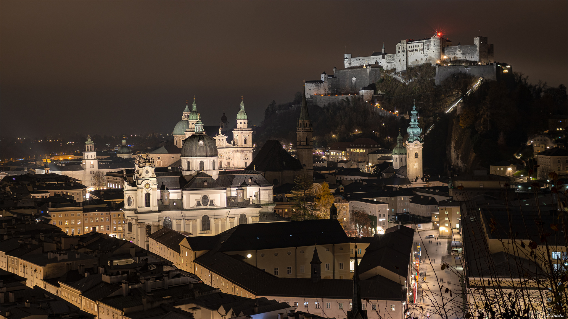 Salzburg bei Nacht