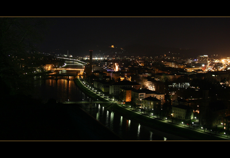 :: Salzburg @ night ::