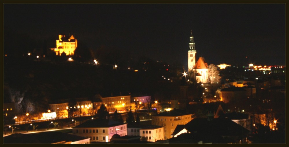 Salzburg @ Night (Bewacht von einem Geist)