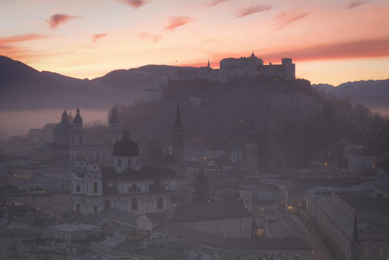 Salzburg Sonnenaufgang Nebel