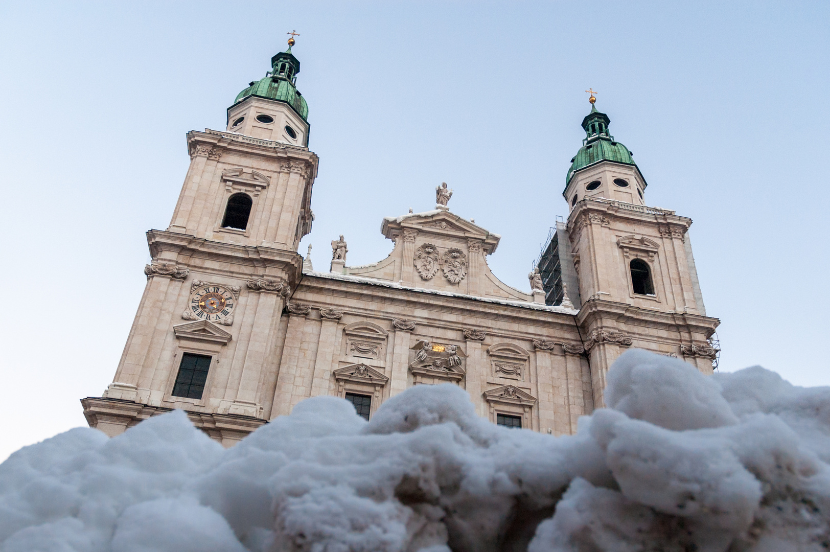 Salzburger Dom im Schnee